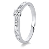 Ring 18 kt WG, 6 Bag. 0,22 ct, TW-si, 1 Brill. 0,19 ct, TW-si, 6 Brill. 0,06 ct, TW-si