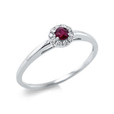 Ring 18 kt WG, 10 Brill. 0,07 ct, TW-si, 1 Rubin 0,14 ct rot