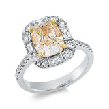 Ring 18 kt, GIA1528134674, 1 Cush. 3,01 ct, gelb-si1, 4 Bag.0,30 ct,36 Brill.0,62 ct, TW-si