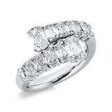 Ring 18 kt WG, 8 Fant-Schl. 1,50 ct, F-vsi, 2 Fant-Schl. 1,00 ct, F-vsi, 2 Fant-Schl. 0,28 ct, F-vsi