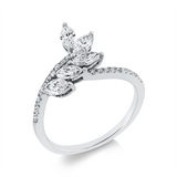 Ring 18 kt WG, 11 Brill. 0,08 ct, TW-si, 5 Nav. 0,72 ct, TW-si, 10 Brill. 0,06 ct, TW-si