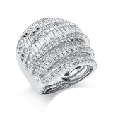 Ring 18 kt WG, 115 Trap. 3,68 ct, TW-si, 126 Brill. 1,29 ct, TW-si