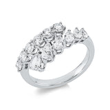 Ring 18 kt WG, 6 Tropfen 0,84 ct, TW-si, 6 Brill. 0,73 ct, TW-pi