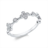 Ring 18 kt WG, 12 Brill. 0,15 ct, TW-si, 4 Brill. 0,12 ct, TW-si, 3 Brill. 0,02 ct, TW-si