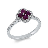 Ring 18 kt WG, 18 Brill. 0,25 ct, TW-si, 14 Brill. 0,10 ct, TW-si, 4 Rubine 0,46 ct rot, 1 Rubin 0,01 ct rot