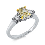 Ring 18 kt WG+GG, GIA 2146646023, 1 Oval 1,05 ct, gelb, 2 Brill. 0,22 ct, 40 Brill. 0,11 ct, TW-pi