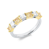 Ring 18 kt WG+GG, 3 Assher 0,64 ct, TW-si, 4 Cushion 0,96 ct, gelb
