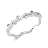 Ring 18 kt WG, 7 Brill. 0,10 ct, TW-si