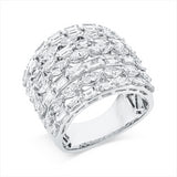 Ring 18 kt WG, 21 Nav. 1,49 ct, TW-si, 32 Sm.schliff 2,97 ct, TW-si