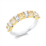 Ring 18 kt WG+GG, 4 Bag. 0,52 ct, F-vsi, 5 Cushion 1,81 ct, gelb