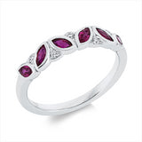 Ring 14 kt WG, 5 Brill. 0,05 ct, TW-si, 6 Saphire 0,55 ct blau