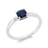 Ring 18 kt WG, 1 Saphir 0,74 ct blau