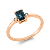 Ring 18 kt RG, 2 Brill. 0,02 ct, TW-si, 1 Topas 0,61 ct Lond. blue