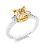 Ring 18 kt WG+GG, GIA 1166529682, 2 Halbmond 0,19 ct, F-vvs, 1 Assher 1,80 ct, gelb