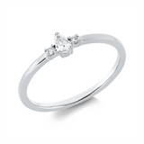 Ring 18 kt WG, 1 Tropfen 0,10 ct, TW-si, 2 Brill. 0,03 ct, TW-si