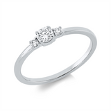 Ring 18 kt WG, 1 Brill. 0,18 ct, TW-si, 2 Brill. 0,04 ct, TW-si