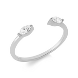 Ring 18 kt WG, 2 Nav. 0,22 ct, TW-si