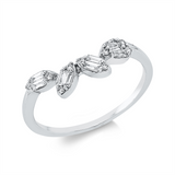 Ring 18 kt WG, 6 Bag. 0,10 ct, TW-vsi, 3 Trap. 0,04 ct, TW-vsi, 9 Brill. 0,05 ct, TW-si