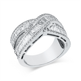 Ring 18 kt WG, 65 Trap. 1,11 ct, F-vsi, 122 Brill. 0,45 ct, F-si