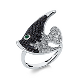 Ring 18 kt WG, 57 Brill. 0,53 ct, F-pi, 58 Brill. 0,69 ct, schwarz, 1 Smaragd 0,04 ct grün