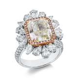 Ring 18 kt WG+RG, 1 Radiant 5,60 ct, grün-vs1, 72 Fant-Schl  2,52 ct, TW-si, 34 Brill. 0,17 ct, pink