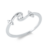 Ring 18 kt WG, 1 Brill. 0,11 ct, TW-si, 4 Brill. 0,04 ct, TW-si