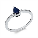 Ring 18 kt WG, 2 Brill. 0,03 ct, TW-si, 18 Dia. 0,05 ct, TW-si, 1 Saphir 0,50 ct blau