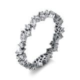 Ring 18 kt WG, 10 Nav. 0,41 ct, TW-si, 27 Brill. 0,52 ct, TW-si