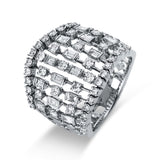 Ring 18 kt WG, 14 Trap. 0,59 ct, TW-vvs, 41 Brill. 1,06 ct, TW-vvs