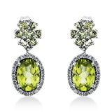 Ohrschmuck 18 kt WG, 38 Brill. 0,19 ct, I-si2, 16 Peridot 3,02 ct grün