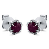 Ohrstecker 18 kt WG, 24 Brill. 0,11 ct, TW-si, 2 Rubine 1,66 ct rot
