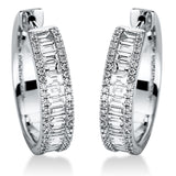 Creolen 18 kt WG, 34 Bag. 0,74 ct, TW-si, 92 Brill. 0,29 ct, TW-si