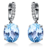 Ohrschmuck 18 kt WG, 14 Brill. 0,27 ct, TW-si, 2 Topase 8,40 ct sky blue