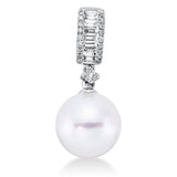 Anhänger 18 kt WG, 7 Princ. 0,12 ct, TW-si, 19 Brill. 0,07 ct, TW-si, 1 SS weiß 9,5 mm