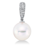 Anhänger 18 kt WG, 29 Brill. 0,11 ct, TW-si, 1 SS weiß 10 mm
