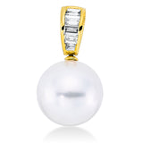 Anhänger 18 kt GG, 5 Trap. 0,18 ct, TW-si, 1 SS weiß 11,5 mm