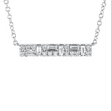 Collier 18 kt WG, mit ZÖ 40 cm, 6 Bag. 0,25 ct, TW-si, 14 Brill. 0,13 ct, TW-si