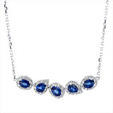 Collier 18 kt WG, 2 Tropfen 0,42 ct, TW-si, 68 Brill. 0,25 ct, TW-si, 3 Saphire 0,66 ct blau