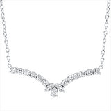 Collier 18 kt WG, 1 Tropfen 0,10 ct, TW-vsi, 2 Nav. 0,13 ct, TW-vsi, 12 Brill. 0,54 ct, TW-si