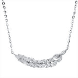 Collier 18 kt WG, mit ZÖ 40 cm, 17 Nav. 0,83 ct, TW-vsi