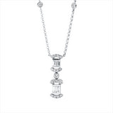 Collier 18 kt WG, mit ZÖ 40, 43 cm, 8 Brill. 0,05 ct, TW-si, 4 Bag. 0,23 ct, F-vsi, 13 Brill. 0,19 ct, TW-si