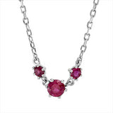 Collier 18 kt WG, mit ZÖ 40 cm + 42 cm, 3 Rubine 0,11 ct rot
