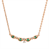 Collier 18 kt RG, mit ZÖ 42+43+44cm, 4 Brill. 0,05 ct, TW-si, 4 Smaragde 0,06 ct grün