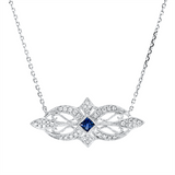 Collier 18 kt WG, mit ZÖ 40,6 cm + 43,2 cm, 44 Brill. 0,20 ct, TW-si/pi, 1 Saphir 0,17 ct blau