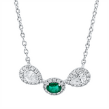 Collier 18 kt WG, 2 Tropfen 0,21 ct, TW-si, 40 Brill. 0,11 ct, TW-si, 1 Smaragd 0,12 ct grün