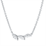 Collier 18 kt WG, 3 Nav. 0,18 ct, TW-pi