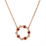 Collier 18 kt RG, mit ZÖ 42+ 43 + 44cm, 5 Brill. 0,03 ct, TW-si, 5 Rubine 0,09 ct rot