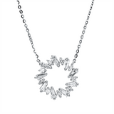 Collier 18 kt WG, mit ZÖ 40 cm + 42,5 cm, 9 Trap. 0,27 ct, TW-si, 9 Brill. 0,15 ct, TW-si