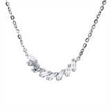 Collier 18 kt WG, mit ZÖ 40 cm + 42,5 cm, 8 Trap. 0,18 ct, TW-si
