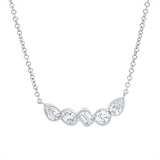 Collier 18 kt WG, 1 Sm.schliff 0,08 ct, 2 Tropfen 0,16 ct, 1 Oval 0,08 ct, 1 Brill. 0,08 ct, TW-si